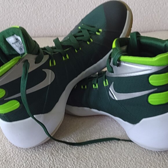 Nike Hyperdunk2015 gorge green with silver swoop high top tennis shoe, size 9 - Picture 8 of 8